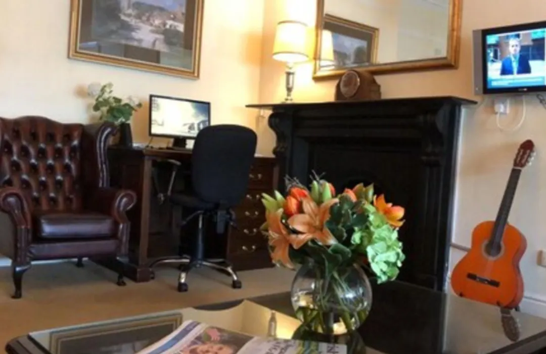 The Leeson Lodge-1